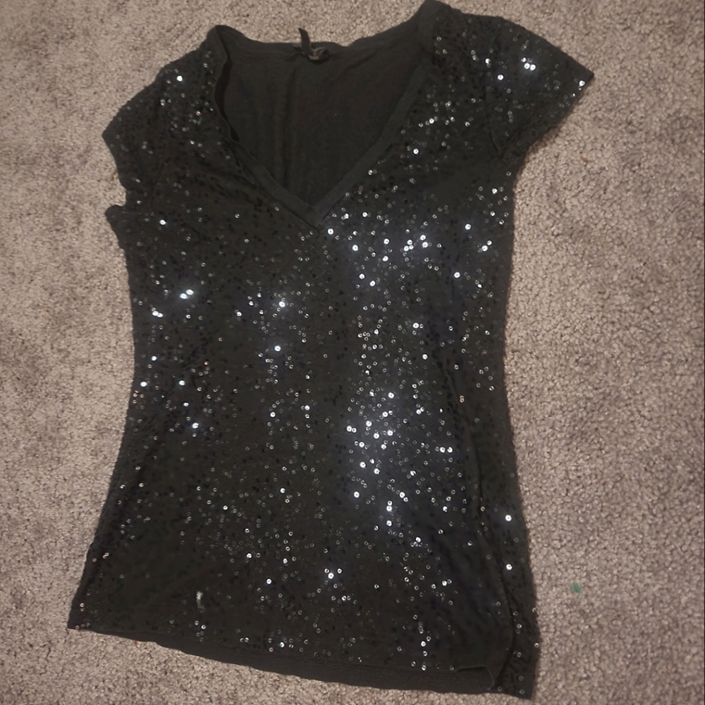 💕Beautiful Express Sequin Top!